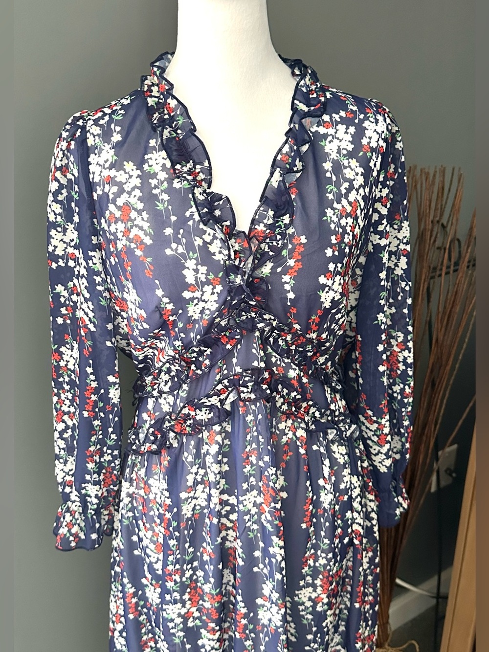 Simplee Navy Floral Ruffle Wrap Midi Dress Size M Cottagecore NWT - Picture 4 of 7